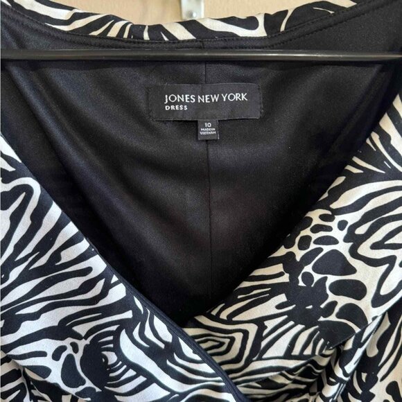 Jones New York Black/White Sheath Dress Boat Colar V neck size 10 Midi Modest - Picture 6 of 8